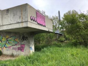 suivi d'une tête de passerelle