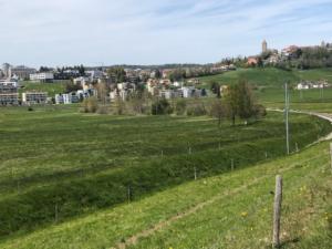Ca monte vers Mézières et