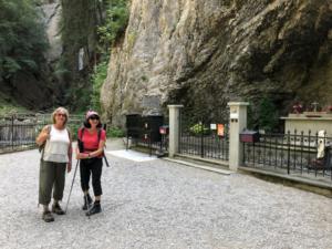 La grotte, 1ère station.