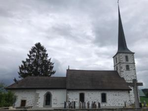 Départ de l'église de Lully