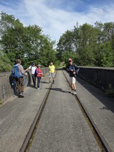 l'ancien pont du chemin de fer.