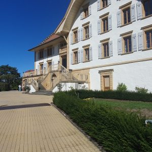 Château de Löwenberg à Montilier. La pause à eu lieu à la gare de Münschenwiler-Courgevaux