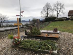 la tombe du sculpteur, Vallamand