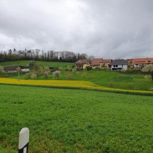 Villars-Epeney.