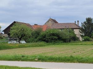 Voici déjà Combremont-le-Grand.