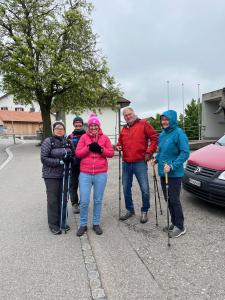 Départ et stationnement à l'église de Cottens