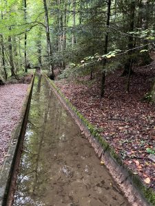 le canal parallèle.