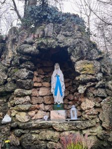 Grotte 2 vers sous la 