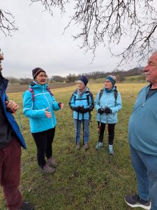On a toujours quelque-chose à dire...