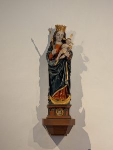 sa sainte Vierge!