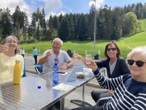 Première pause vers les terrains de foot pour 
